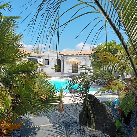 Suites By Aix Keys Avec Jacuzzi Privatif 5 Min Des Plages Fouras Saint-Laurent-de-la-Pree Exterior foto
