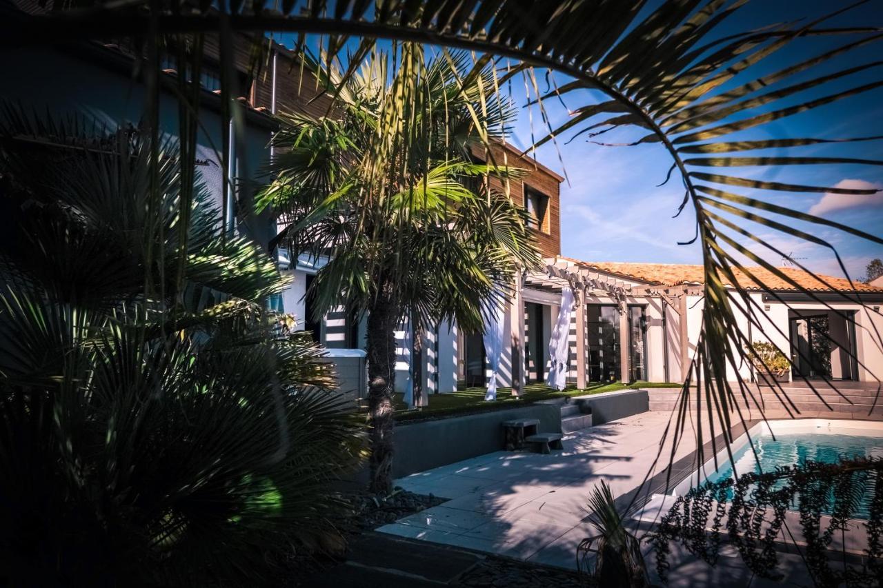Suites By Aix Keys Avec Jacuzzi Privatif 5 Min Des Plages Fouras Saint-Laurent-de-la-Pree Exterior foto