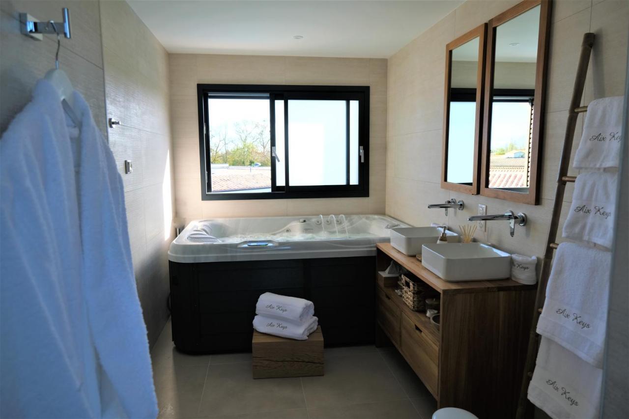 Suites By Aix Keys Avec Jacuzzi Privatif 5 Min Des Plages Fouras Saint-Laurent-de-la-Pree Exterior foto